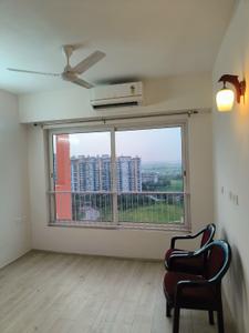 Bedroom Image of 1210 Sq.ft 2 BHK Apartment / Flat for sale in Shapoorji Pallonji JoyVille, Sector 102 Gurgaon for Rs. 18500000