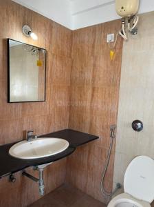 Bathroom Image of 1000 Sq.ft 2 BHK Apartment / Flat for rent in Buena Vista, Viman Nagar Pune for Rs. 44000