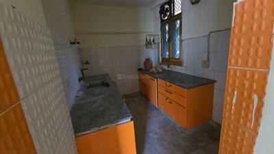 Kitchen Image of 900 Sq.ft 2 BHK Apartment / Flat for rent in Vinayak Apartment Sector 62, Sector 62 Noida for Rs. 26000