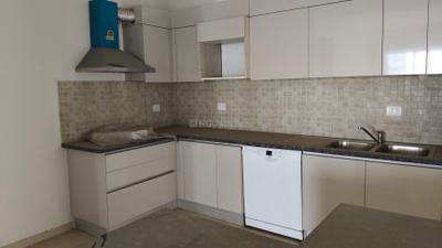 Kitchen Image of 3131 Sq.ft 4 BHK Apartment / Flat for sale in Godrej Woods, Sector 43 Noida for Rs. 65000000