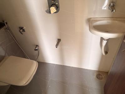 Bathroom Image of 510 Sq.ft 2 BHK Apartment / Flat for rent in Kedarnath Keshav Heights, Vatva Ahmedabad for Rs. 10000