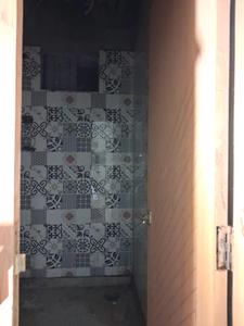 Common Bathroom Image of 1550 Sq.ft 3 BHK Apartment / Flat for sale in Sector 73 Noida for Rs. 5250000