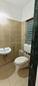 Bathroom Image of 585 Sq.ft 1 BHK Apartment / Flat for rent in DB Ozone, Dahisar East Mumbai for Rs. 20000