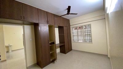 Bedroom Image of 1350 Sq.ft 2 BHK Apartment / Flat for rent in Murugeshpalya Bengaluru for Rs. 42000