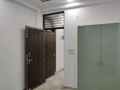 Bedroom Image of 1150 Sq.ft 3 BHK Apartment / Flat for sale in Govindpuram Ghaziabad for Rs. 4150000