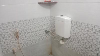 Bathroom Image of 900 Sq.ft 1 BHK Independent House for rent in Reddiarpalayam Puducherry for Rs. 8000