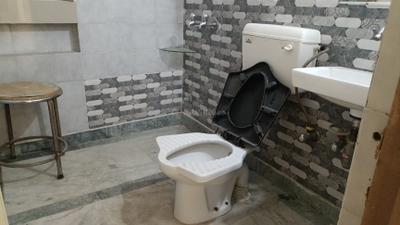 Image of 1700 Sq.ft 3 BHK Apartment / Flat for rent in Sector 4 Dwarka, New Delhi for Rs. 37000