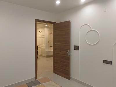 Bedroom Image of 1350 Sq.ft 4 BHK Apartment / Flat for sale in Sector 38 Rohini New Delhi for Rs. 11000000