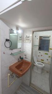 Bathroom Image of Girls PG in Santacruz East, Mumbai