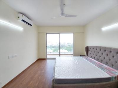Bedroom Image of 2276 Sq.ft 4 BHK Apartment / Flat for sale in Godrej Windsor At Godrej Golf Links, Jaypee Greens Greater Noida for Rs. 38000000
