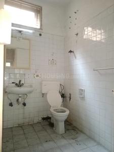 Bathroom Image of 1600 Sq.ft 3 BHK Apartment / Flat for sale in Swaraj Homes Vijayant Enclave, Sector 29 Noida for Rs. 27500000