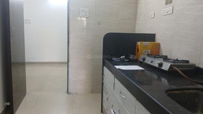 Kitchen Image of 550 Sq.ft 1 BHK Apartment / Flat for rent in Agripada Mumbai for Rs. 44000