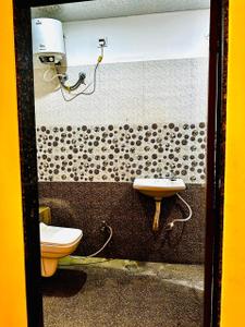 Bathroom Image of 1550 Sq.ft 2 BHK Independent House for sale in Sampat Hills, Bhicholi Mardana Indore for Rs. 6000000