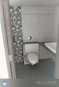 Bathroom Image of 1609 Sq.ft 3.5 BHK Apartment / Flat for sale in Bramha The Collection, Wadgaon Sheri Pune for Rs. 18000000