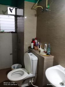 Bathroom Image of 1135 Sq.ft 3 BHK Apartment / Flat for sale in Merlin Maximus, Sodepur Kolkata for Rs. 8500000