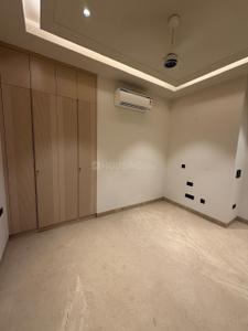 Bedroom Image of 1200 Sq.ft 3 BHK Builder Floor for sale in East Of Kailash New Delhi for Rs. 34500000