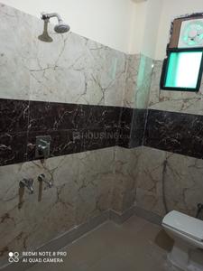 Bathroom Image of 1000 Sq.ft 3 BHK Builder Floor for rent in Sector 23 Dwarka New Delhi for Rs. 18500