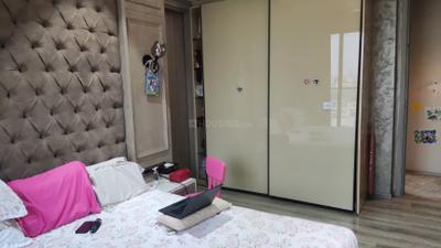 Bedroom Image of 1675 Sq.ft 3 BHK Apartment / Flat for sale in Rustomjee Seasons C, Bandra East Mumbai for Rs. 95000000
