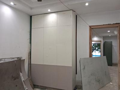 Bedroom Image of 1350 Sq.ft 3 BHK Builder Floor for sale in Paschim Vihar New Delhi for Rs. 27000000