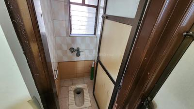 Bathroom Image of 551 Sq.ft 1 BHK Apartment / Flat for sale in Sai Asha Complex, Mulund East Mumbai for Rs. 12300000