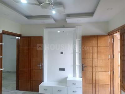 Bedroom Image of 850 Sq.ft 2 BHK Builder Floor for sale in RWA Shalimar Bagh BK 1 Block, Shalimar Bagh New Delhi for Rs. 8500000