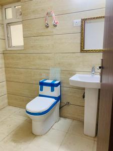 Bathroom Image of 1050 Sq.ft 2 BHK Apartment / Flat for rent in ACE Divino, Noida Extension Greater Noida for Rs. 22000