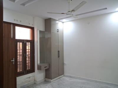 Bedroom Image of 750 Sq.ft 2 BHK Builder Floor for rent in Mansarover Garden New Delhi for Rs. 30000