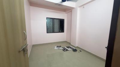 Bedroom Image of 680 Sq.ft 2 BHK Builder Floor for rent in Picnic Garden Kolkata for Rs. 15000