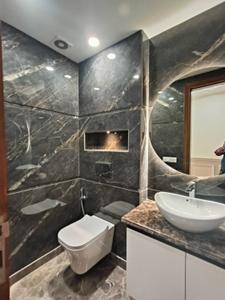 Bathroom Image of 4000 Sq.ft 4 BHK Builder Floor for sale in Saket New Delhi for Rs. 100000000