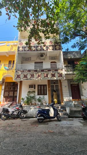 White Town Main Image 1