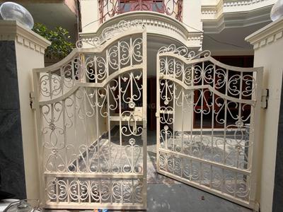 Image of 4000 Sq.ft 7 BHK Independent House for rent in Sector 41, Noida for Rs. 110000