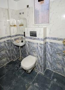 Bathroom Image of 400 Sq.ft 1 BHK Apartment / Flat for sale in Arihant Legacy, Sitapura Jaipur for Rs. 2850000