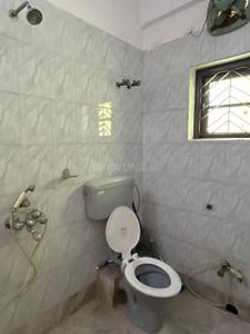 Bathroom Image of 850 Sq.ft 2 BHK Apartment / Flat for sale in Naktala Kolkata for Rs. 3600000