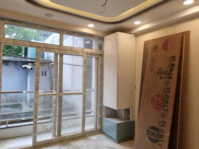 Bedroom Image of 600 Sq.ft 2 BHK Apartment / Flat for sale in Mahavir Enclave New Delhi for Rs. 5700000