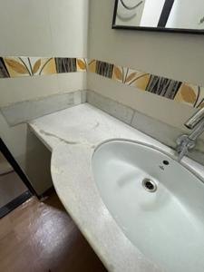 Bathroom Image of 600 Sq.ft 1 BHK Apartment / Flat for rent in SV Rambaug Co Hsg Society, Kothrud Pune for Rs. 25200