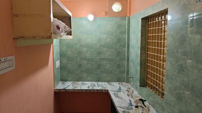 Kitchen Image of 705 Sq.ft 2 BHK Builder Floor for rent in Sinthi Kolkata for Rs. 12000