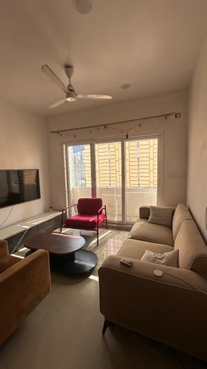 Miraz Manzil Main Image 1