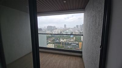 Balcony Image of 1120 Sq.ft 2 BHK Apartment / Flat for rent in Majestique Signature Towers C5, Balewadi Pune for Rs. 45000