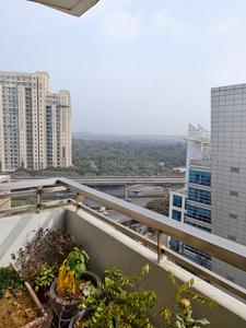 Balcony Image of 3950 Sq.ft 4 BHK Apartment / Flat for sale in DLF Pinnacle, Sector 43 Gurgaon for Rs. 133000000