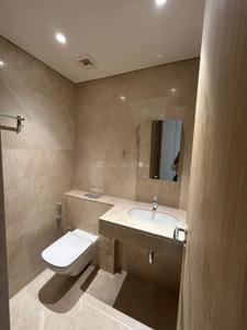 Bathroom Image of 2000 Sq.ft 3 BHK Apartment / Flat for sale in Bandra West Mumbai for Rs. 110000000