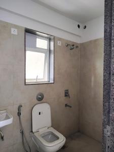 Common Bathroom Image of 960 Sq.ft 2 BHK Apartment / Flat for rent in Puraniks Tokyo Bay, Kasarvadavali Thane for Rs. 20000