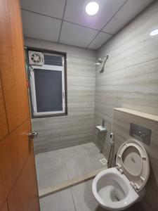 Bathroom Image of 1600 Sq.ft 3 BHK Apartment / Flat for rent in Darshanam Club Life, Undera Vadodara for Rs. 55000