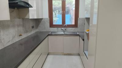 Kitchen Image of 1680 Sq.ft 3 BHK Builder Floor for rent in South City Floors 1, Sector 41 Gurgaon for Rs. 65000