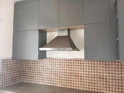 Kitchen Image of 2002 Sq.ft 3 BHK Apartment / Flat for rent in Experion The Heartsong, Sector 108 Gurgaon for Rs. 38000