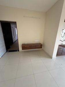 Living Room Image of 632 Sq.ft 2 BHK Apartment / Flat for rent in Isha Pokkisham, Perumbakkam Chennai for Rs. 25400