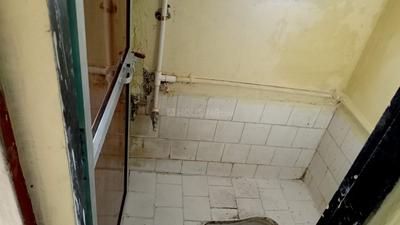 Bathroom Image of 550 Sq.ft 1 BHK Apartment / Flat for sale in Kalwa Thane for Rs. 3500000