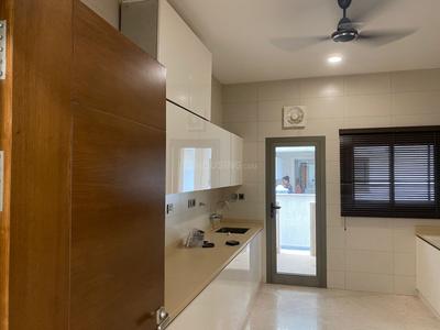 Kitchen Image of 5815 Sq.ft 5 BHK Villa for rent in Sobha International City - Duplex Villa, Sector 109 Gurgaon for Rs. 300000