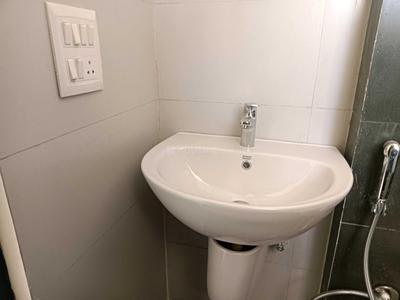 Bathroom Image of 1700 Sq.ft 3 BHK Apartment / Flat for rent in Maxxus Elanza, PR7 Airport Road Zirakpur for Rs. 40000