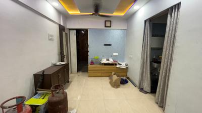 Living Room Image of 500 Sq.ft 1 BHK Apartment / Flat for sale in Gokul Horizon, Kandivali East Mumbai for Rs. 11000000