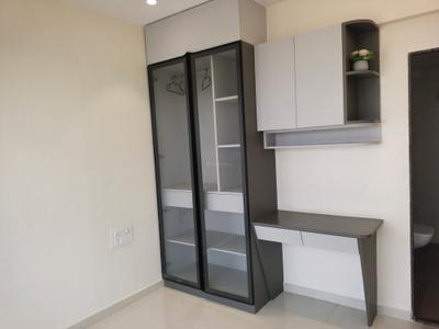 Bedroom Image of 1100 Sq.ft 2 BHK Apartment / Flat for rent in MehrdadHsg Soc, Cuffe Parade Mumbai for Rs. 250000